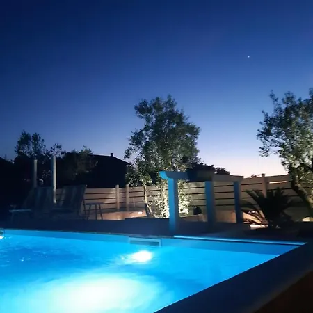 Apartman Nina *