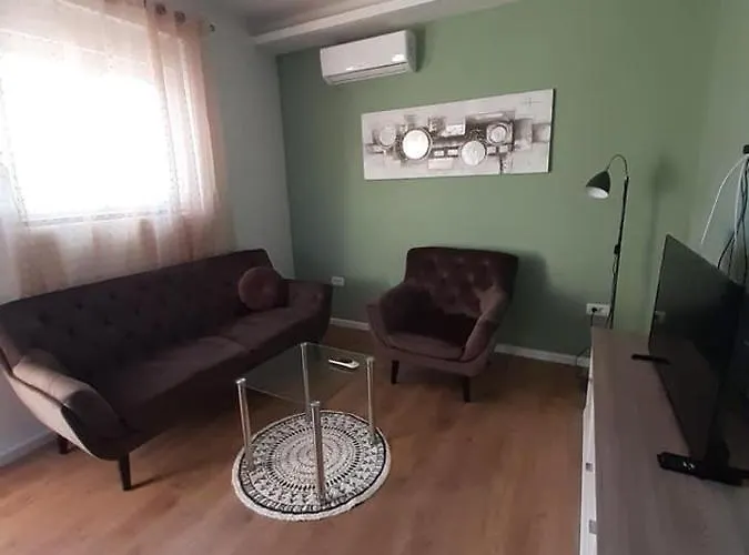 Nina Apartment *