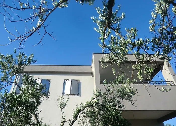 Nina Apartment