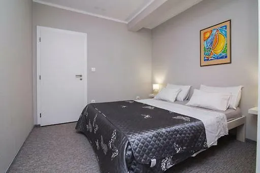 Nina Διαμέρισμα