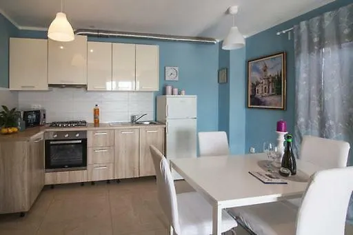 Διαμέρισμα Nina