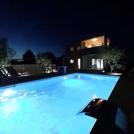 Apartment Nina *
